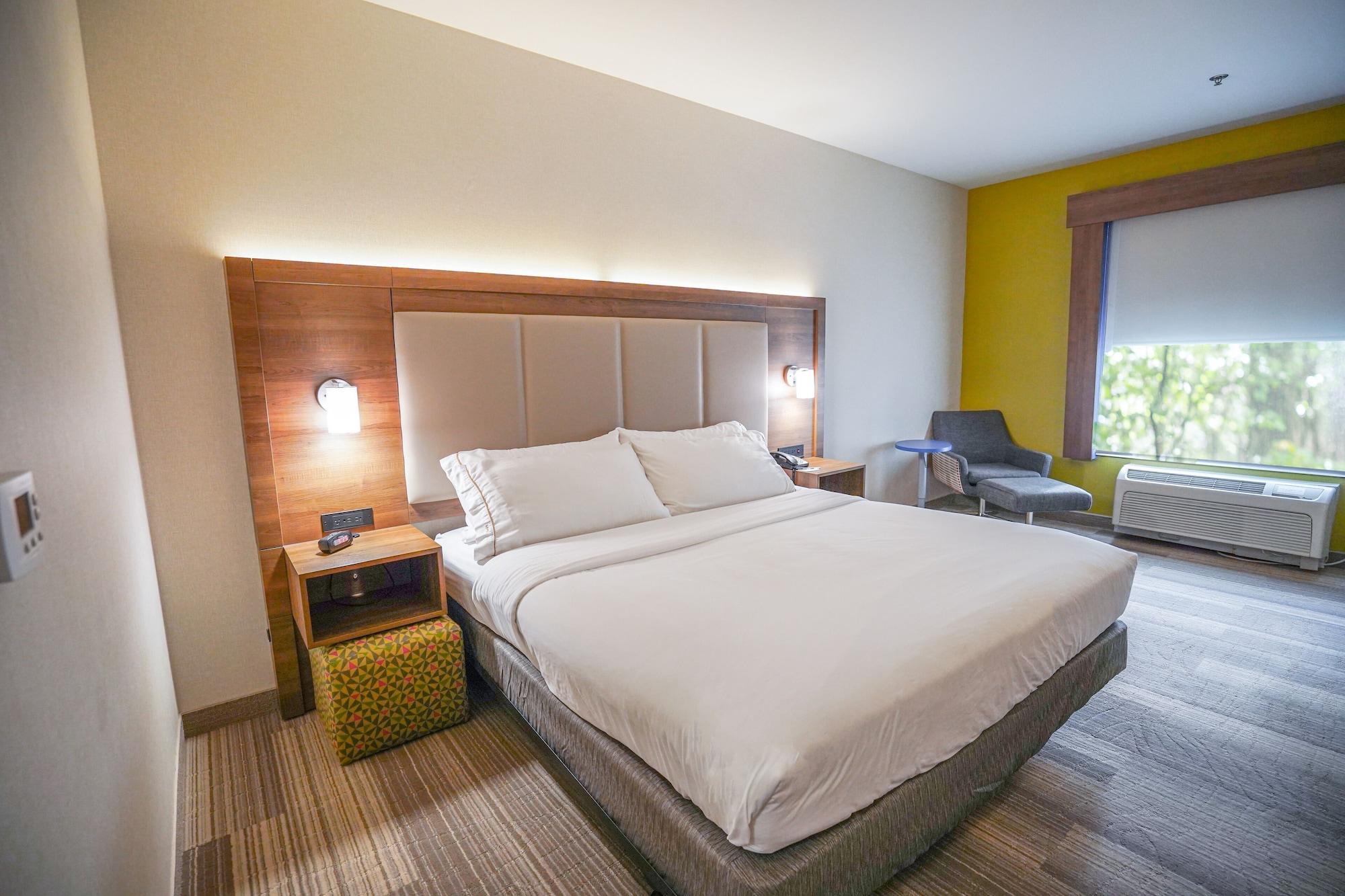 Holiday Inn Express Hotel & Suites Ontario By Ihg Exterior photo