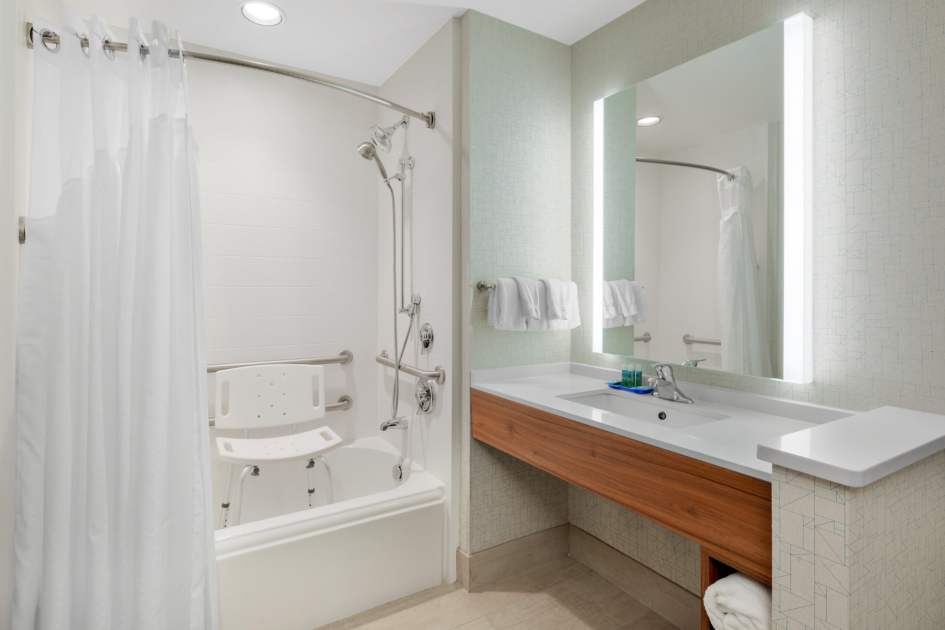 Holiday Inn Express Hotel & Suites Ontario By Ihg Exterior photo
