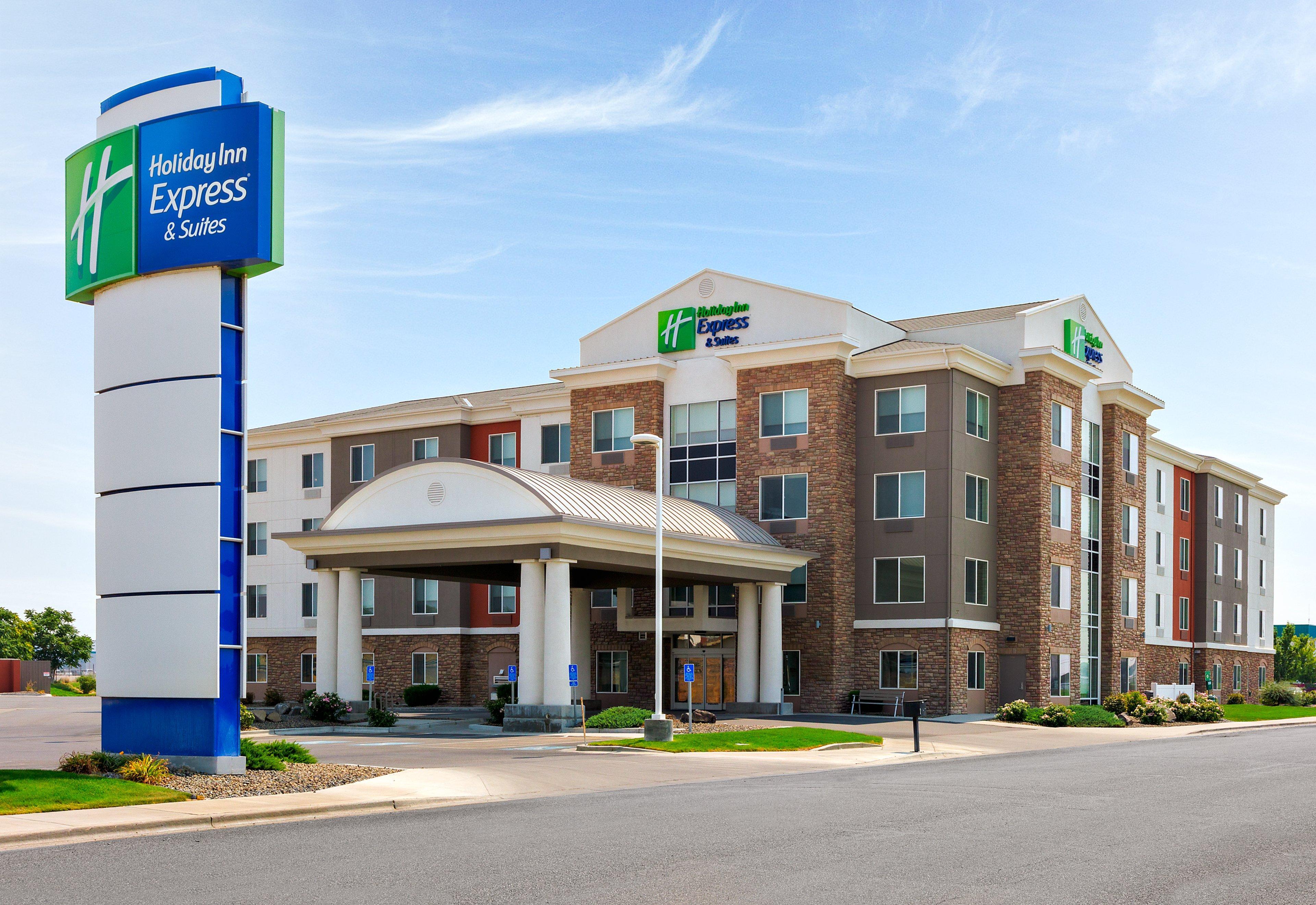 Holiday Inn Express Hotel & Suites Ontario By Ihg Exterior photo